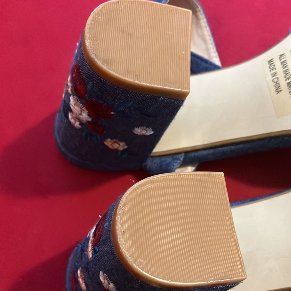 Denim embroidered sandals - Picture 5 of 9